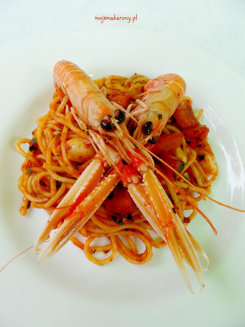 spaghetti-z-owocami-morza