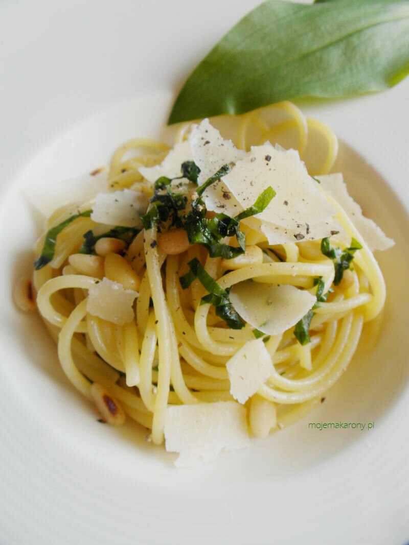 spaghetti-z-czosnkiem-niedzwiedzim