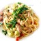Spaghetti z wędzoną makrelą i bobem